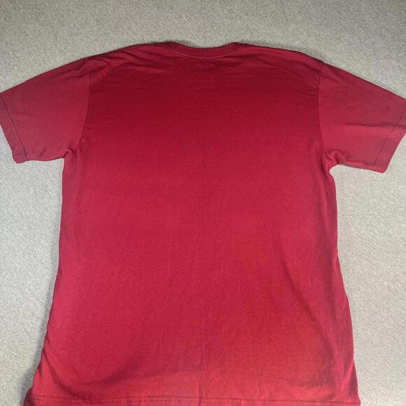 Nike Athletics Men’s Large Red Loose Fit T-Shirt Size Large Nike Apparel Nike - Picture 3 of 4